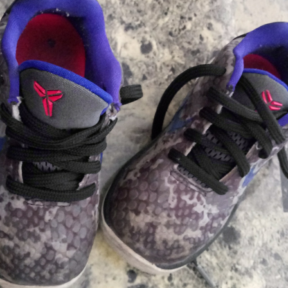 Kobe Bryant Retro Nike